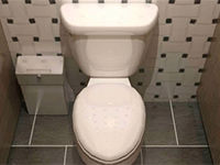 Escape from the restroom 2